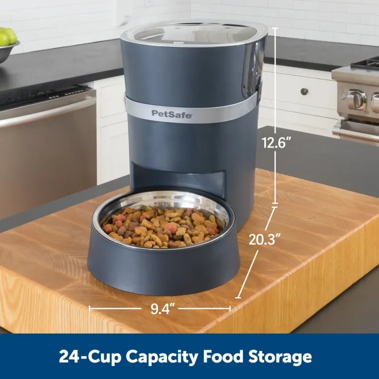 PetSafe Smart Feed 2.0 mit Maßangaben und 24-Cup-Futterbehälter