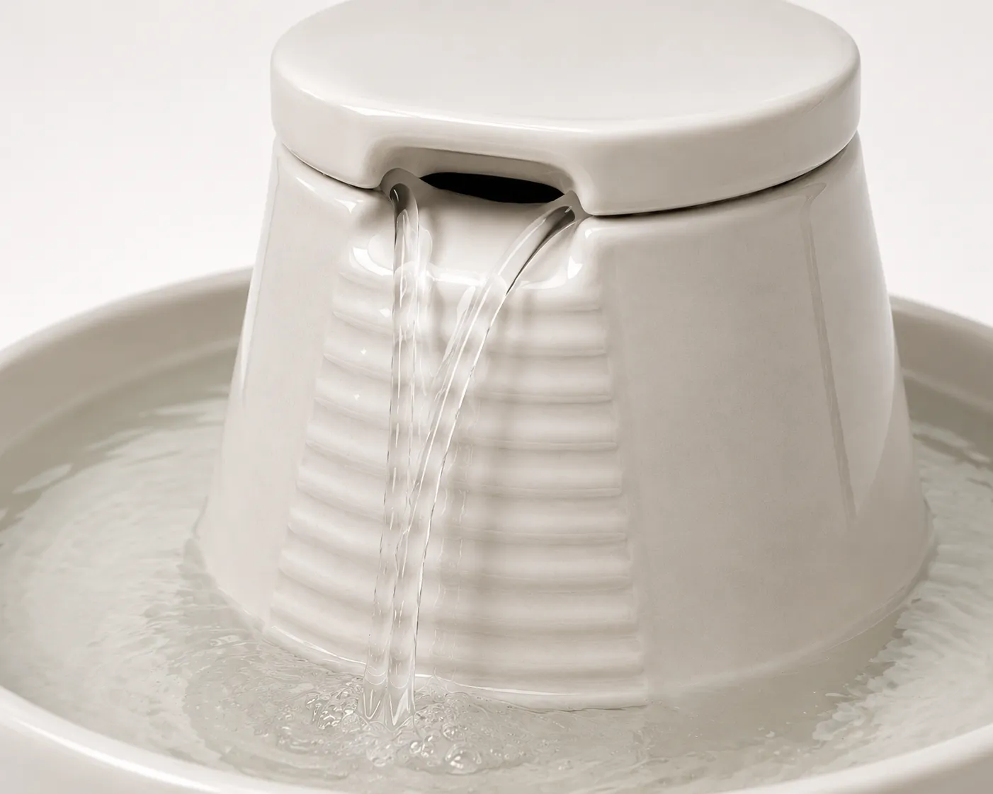 PetSafe Keramik-Trinkbrunnen Streamside – Produktansicht 3