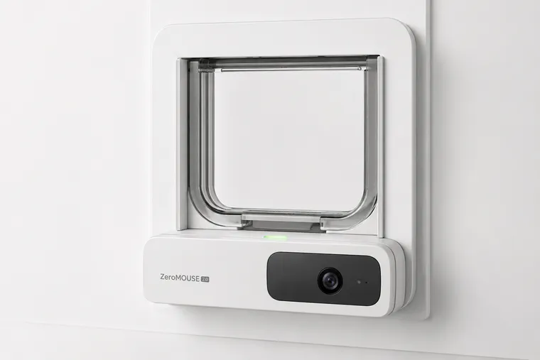 ZeroMOUSE 2.0 an einer kompatiblen Mikrochip-Katzenklappe